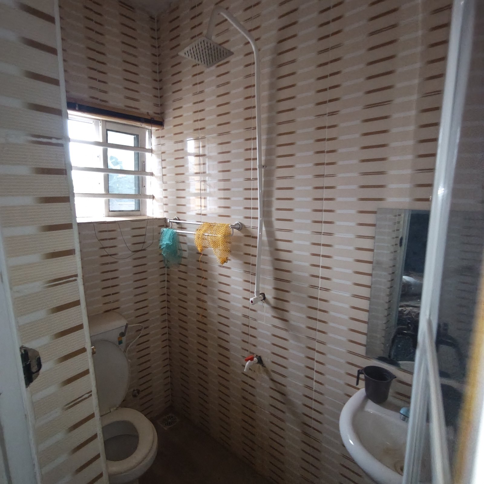 Lovely POP 2 Bedroom Flat In A Clean Compound property image