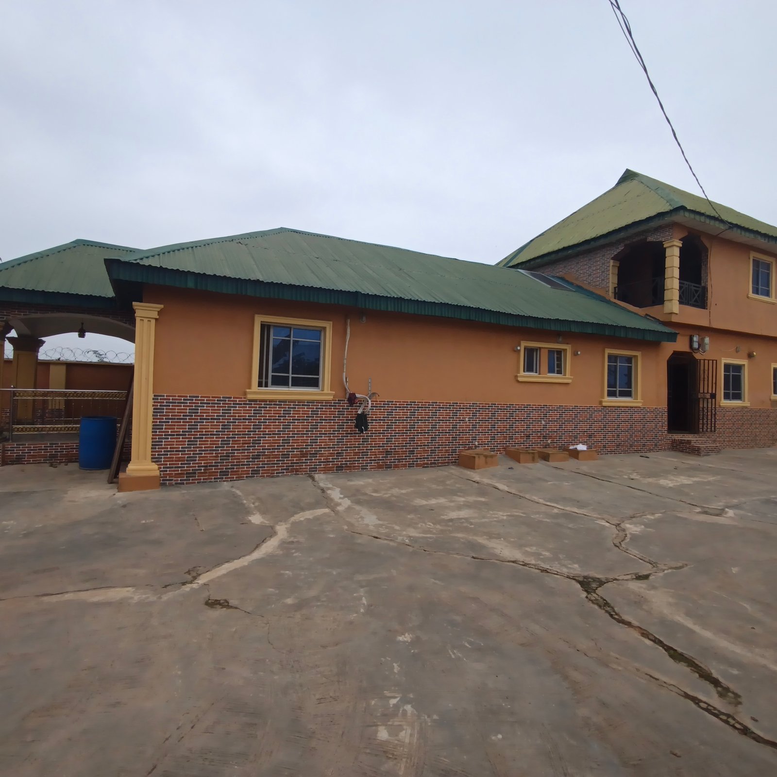 Lovely POP 2 Bedroom Flat In A Clean Compound property image