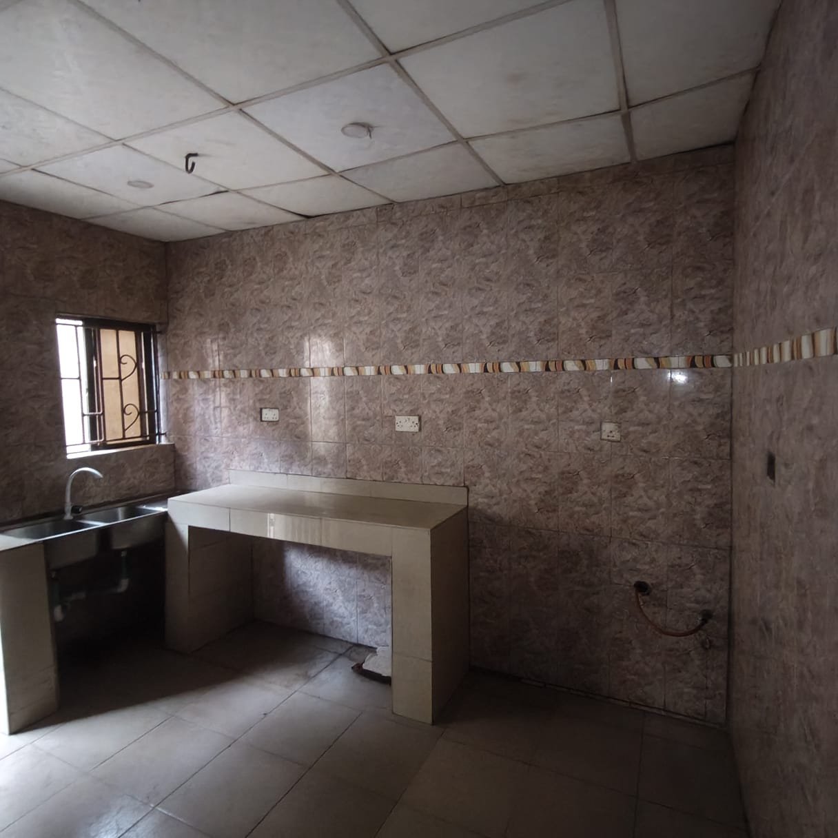 Spacious 3 Bedroom Flat With 3 Toilets property image
