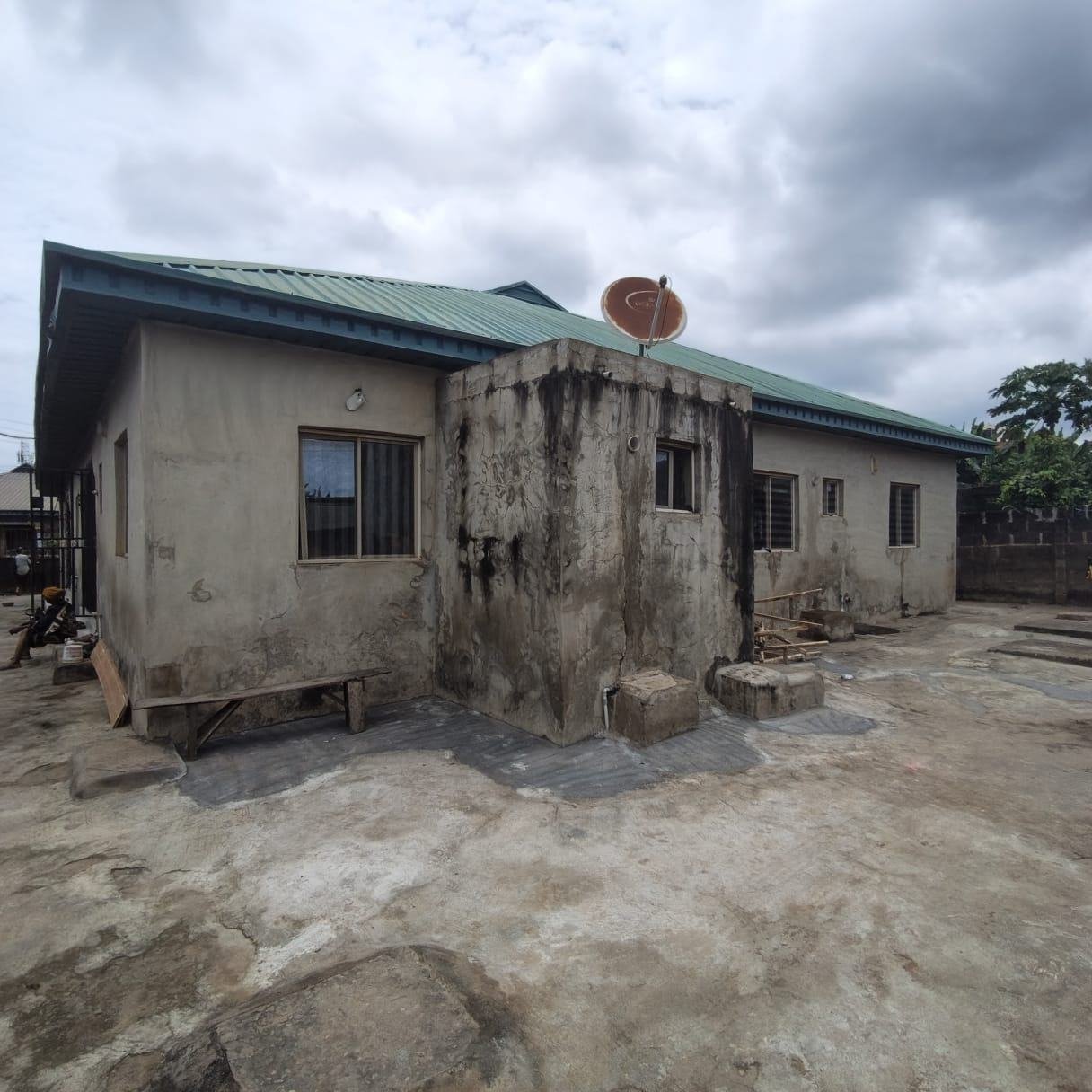 POP 2 Bedroom Flat with Spacious Rooms for Rent at Orimerummu, Asese property image