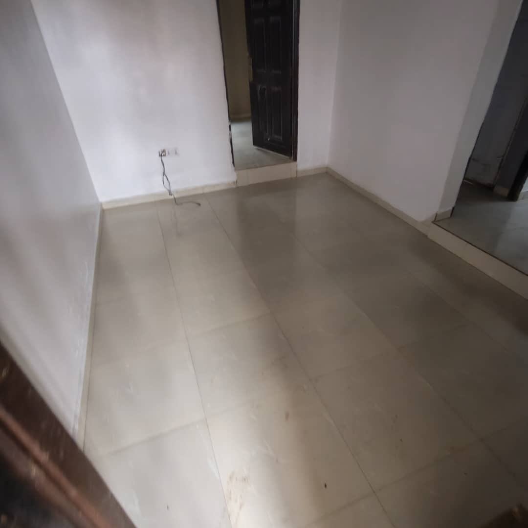 Clean 2 Bedroom Flat En Suite for Rent at Cele 1 Idanyin, Agbara property image