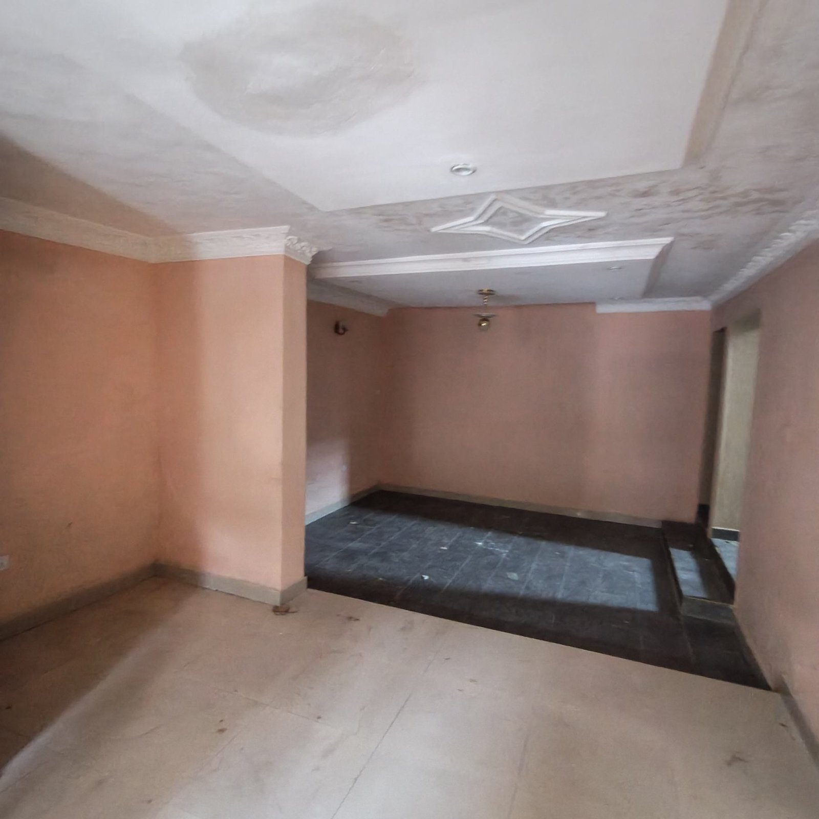 Newly built lovely POP 2 bedroom flat