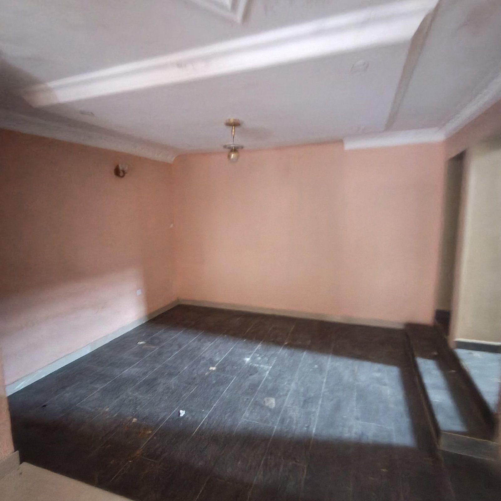 Newly built lovely POP 2 bedroom flat property image