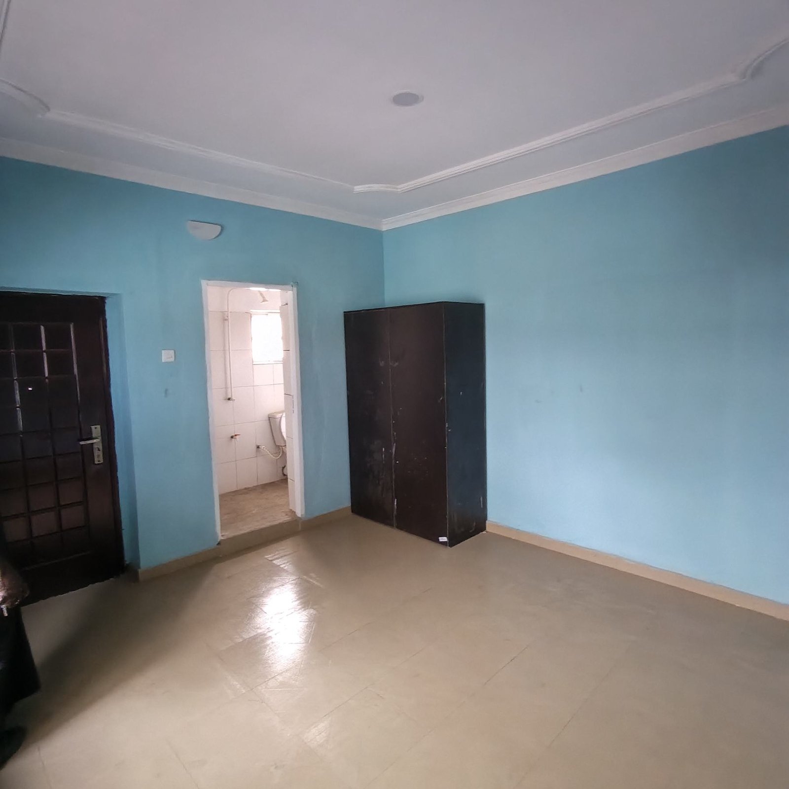 Newly built lovely POP 2 bedroom flat property image