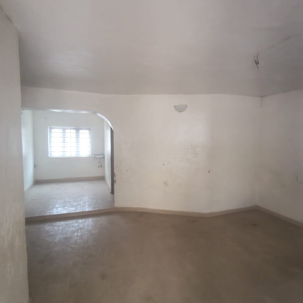 3 bedroom flat with 3 toilets downstairs property image