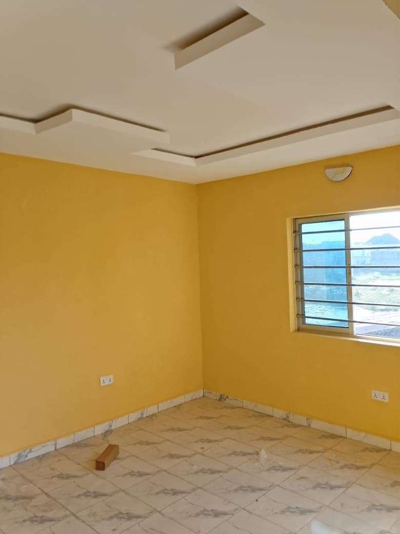 Newly Built Lovely POP Mini Flat Upstairs for Rent in Magboro. property image