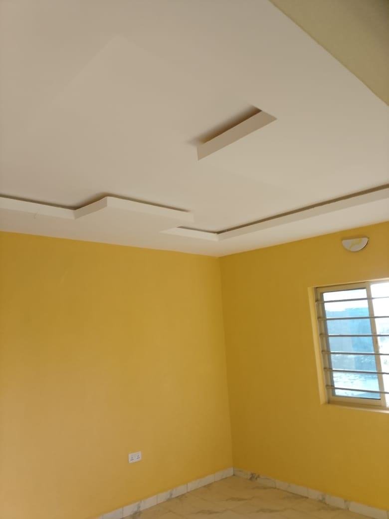 Newly Built Lovely POP Mini Flat Upstairs for Rent in Magboro.
